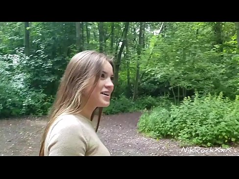 ❤️ Ман ба Эвелина пешниҳод кардам, ки дар ҷои ҷамъиятӣ шавем! Вай гуфт бале. Пас аз он ман вайро дар хар ва конча дар даҳонаш сихтам. Баъд вай худаш хашмгин шуд. Супер секс дар tg.pornhdvideos.ru